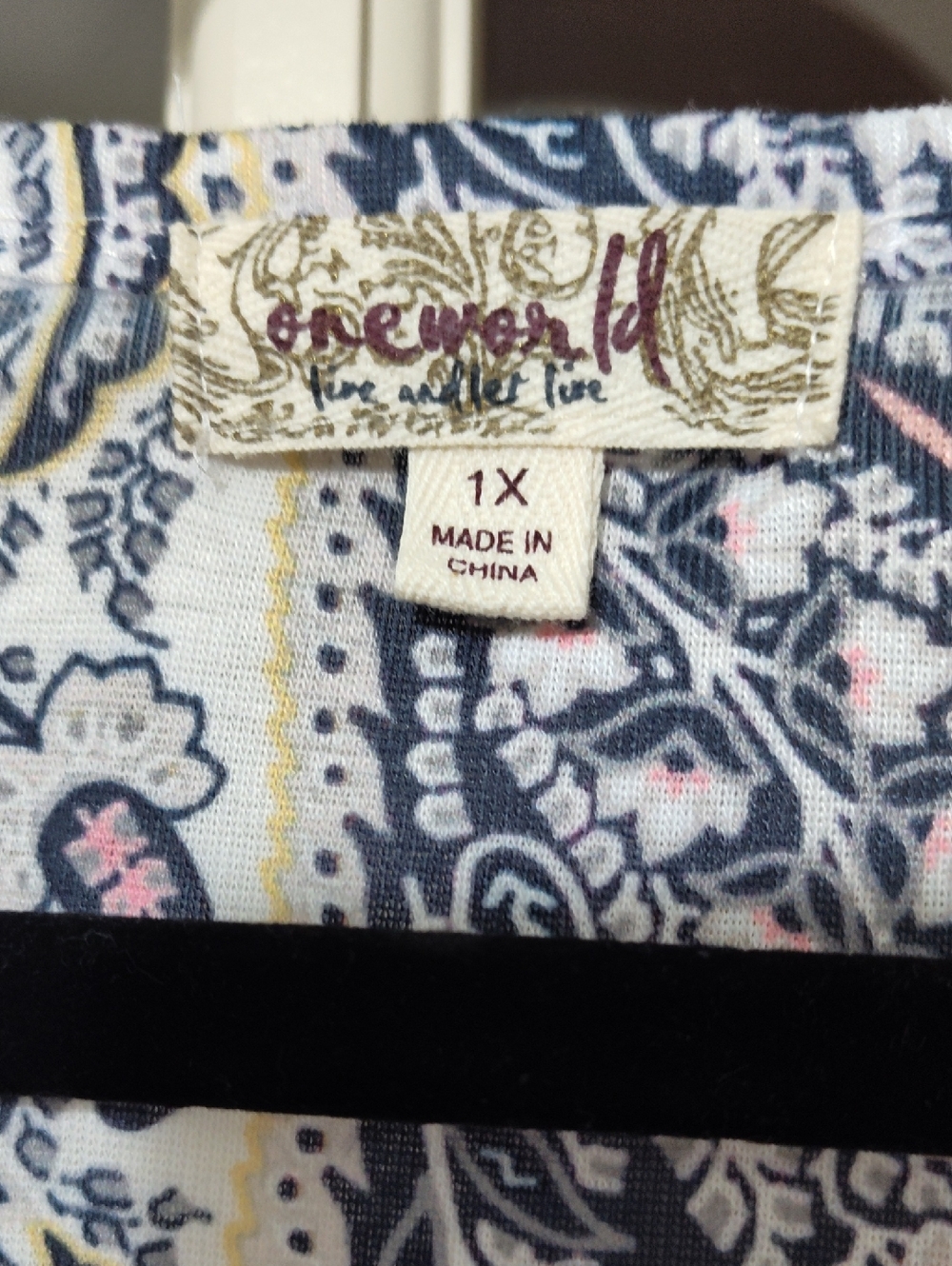 ONE WORLD White Tee with Navy and Blush Paisley V-Panel, 1X - Picture 2 of 6